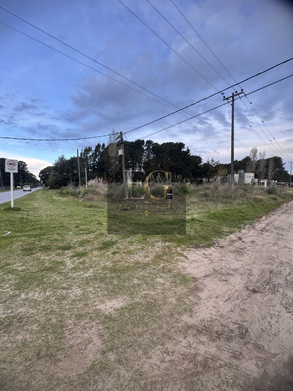 LOTE EN VENTA DE 575,85 M2, ESQUINA 2 Y LOS ALELIES -COSTA DEL ESTE-