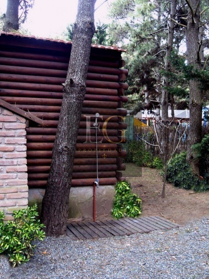 CABAÑA (3 unidades en lote de 15 X 45 - no comparten espacios-