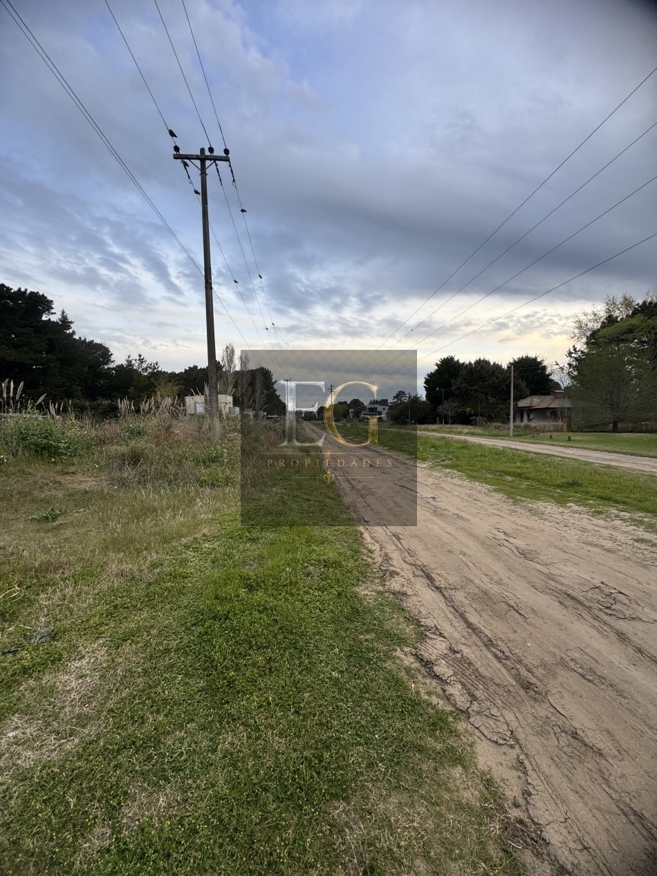 LOTE EN VENTA DE 575,85 M2, ESQUINA 2 Y LOS ALELIES -COSTA DEL ESTE-